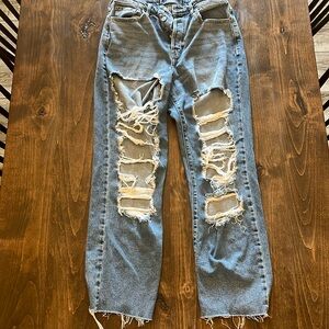 Hollister Ultra High Rise Vintage Straight Leg Ripped Jeans